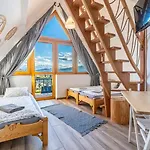 Góralski Przystanek Jacuzzi&sauna - Dom Dla 17 Osób Chalé