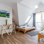 Góralski Przystanek Jacuzzi&sauna - Dom Dla 17 Osób