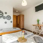 Chalé Góralski Przystanek Jacuzzi&sauna - Dom Dla 17 Osób *