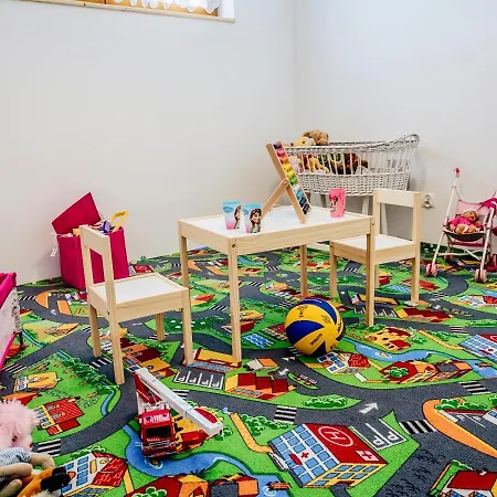 Goralski Przystanek Jacuzzi & Sauna - Dom Dla 17 Osob