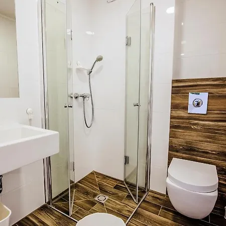 Goralski Przystanek Dom Dla Max 17 Osob Z Sauna I Balia Z Funkcja Jacuzzi