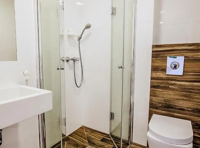 Góralski Przystanek Jacuzzi&sauna - Dom Dla 17 Osób