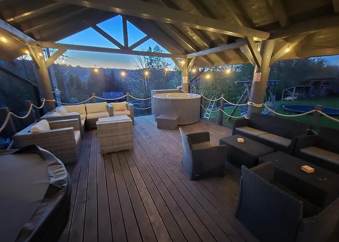 Domek alpejski Góralski Przystanek Jacuzzi&sauna - Dom Dla 17 Osób