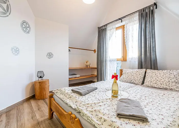 Góralski Przystanek Jacuzzi&sauna - Dom Dla 17 Osób *