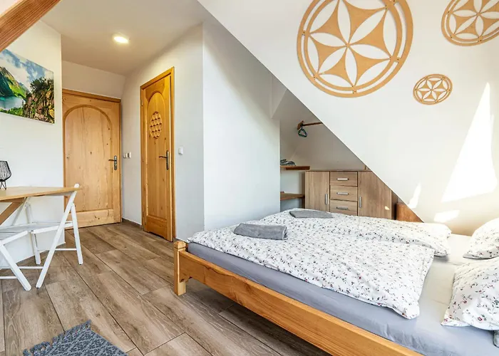 Domek alpejski Góralski Przystanek Jacuzzi&sauna - Dom Dla 17 Osób